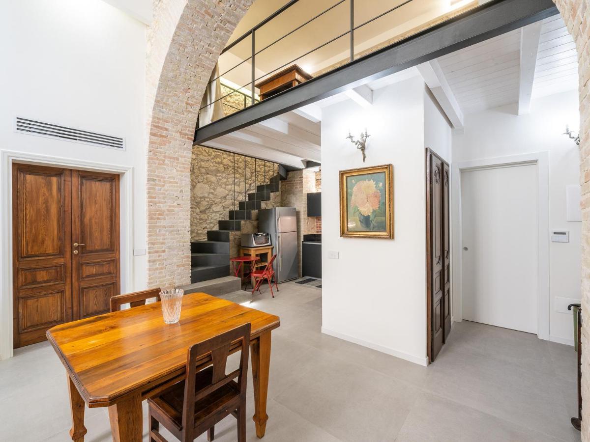 Massimo Boutique Apartment Кальярі Екстер'єр фото
