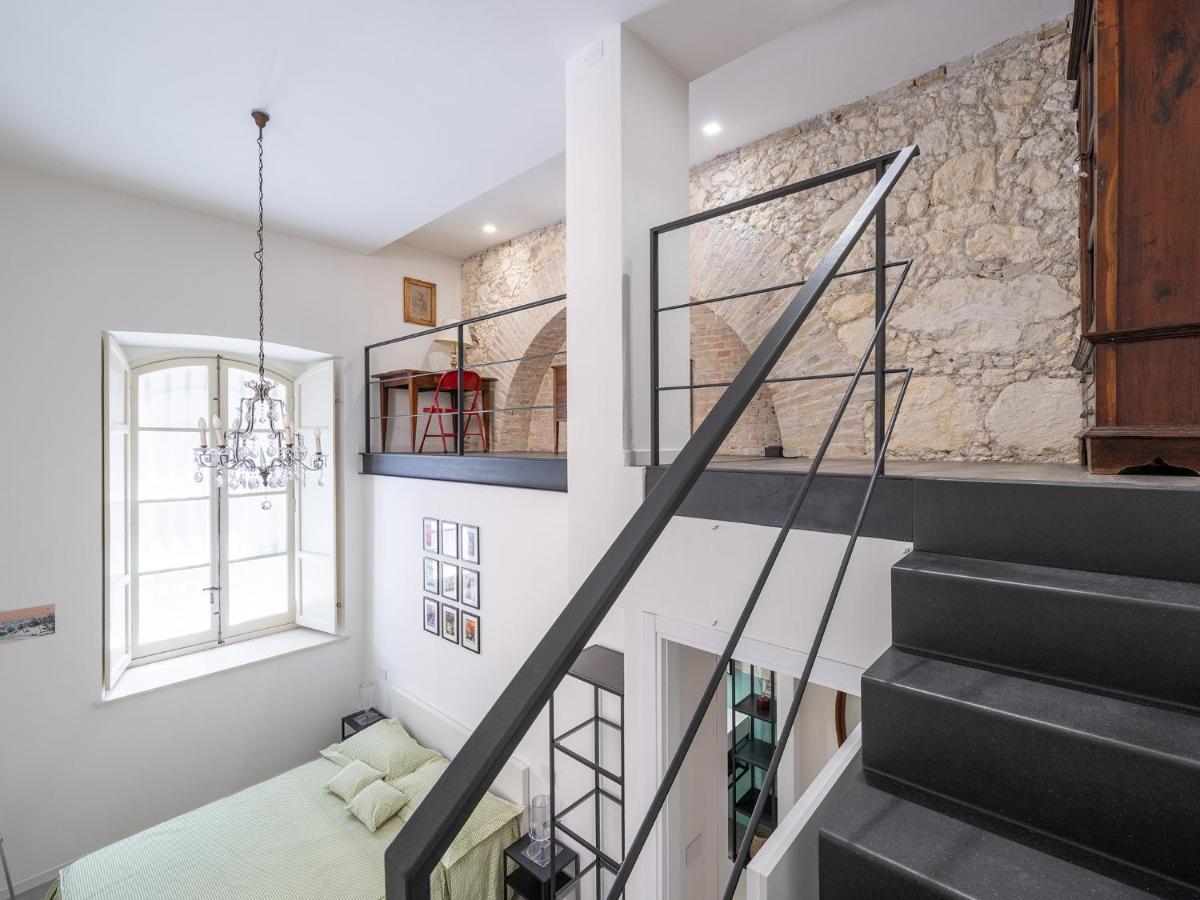 Massimo Boutique Apartment Кальярі Екстер'єр фото